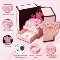 Boîte à bijoux en rose éternelle en gros, roses réelles préservées pour Noël, la Saint-Valentin, la fête des mères, la remise des diplômes, l'anniversaire