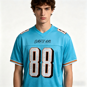 T-shirt en jersey à mailles personnalisé de style streetwear, imprimé de strass, cristal scintillant, col en V, coupe régulière, broderie de maillot de football 3D - Product Image 2