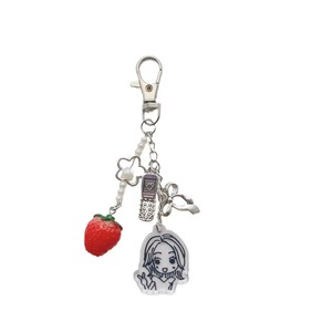 Y2K ánh sáng Châu Á gió Anime cô gái với dâu tây cung Acrylic Keychain và chuỗi điện thoại vật liệu kim loại đóng gói - Product Image 3