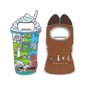 Tire-bouchon en alliage de zinc moderne et personnalisé de haute qualité, ouvre-bouteille de bière en émail souple 2D/3D (avec aimant) portable et durable - Product Image 5