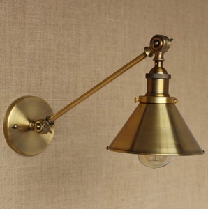 Lampada <span class=keywords><strong>da</strong></span> <span class=keywords><strong>Parete</strong></span> Vintage in Metallo Dorato <span class=keywords><strong>con</strong></span> Angolo Regolabile e Paralume per Interni - Product Image 4