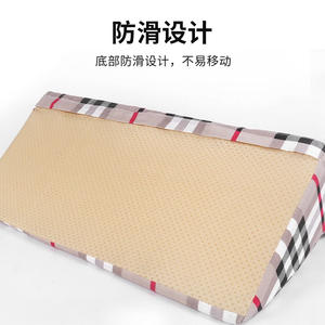 แผ่นรองกลับด้านสำหรับผู้สูงอายุ วัสดุฟองน้ำรูปสามเหลี่ยม ดีไซน์กันลื่น สำหรับผู้ป่วยติดเตียง ใช้ในการดูแลผู้ป่วย - Product Image 1