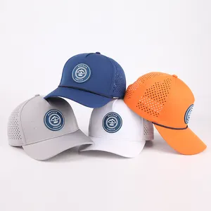 Gorra de béisbol con logotipo de PVC de goma personalizada de 5 paneles, gorra perforada con agujero de corte láser impermeable, gorra deportiva de rendimiento para papá