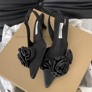 Factory Wholesale New Spring and Summer Pointed Head Outside Wearing Sandals French Flower Bun Single <b>Shoes</b> - Product Image 2