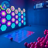Mur d'activités interactif lumineux à LED en matériau PC activé pour salle de jeux, labyrinthe, arène, jardin, aéroport, parc de trampolines