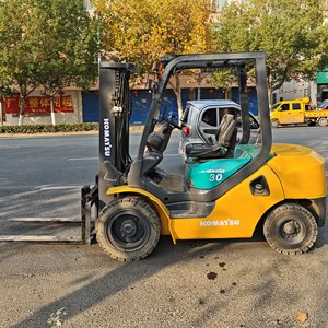 Montacargas Diésel Komatsu de 3 Toneladas Usado, Montacargas Komatsu de 3 T con Precio Bajo en Venta - Product Image 4