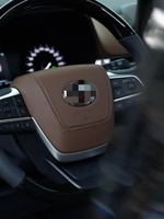 Auto-Innenausstattung Modifizierungs-Upgrade Elektrisches Luxus-VIP-Rücksitz-Konsolenset SUV-Autositz für Toyota