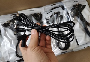 6 voies pour pédale d'effet guitare Daisy Chain Splitter Cord Cable/Convient ZOOM Roland Behringer Boss Digitech Jim Dunlop <span class=keywords><strong>Ditto</strong></span> - Product Image 4