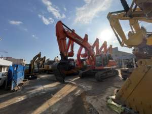 Excavadora Doosan DX300LC de 30 toneladas, cargadora de segunda mano con motor 90%, novedad, pocas horas, usada en stock a la venta - Product Image 3