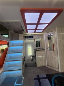 <span class=keywords><strong>Camping</strong></span>-<span class=keywords><strong>car</strong></span> hybride BYD classe C, structure en tube d'aluminium, panneaux E0, fenêtres en acrylique, chauffage au diesel, chauffe-eau, escapade du week-end - Product Image 5