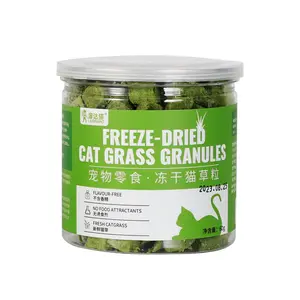 Fabrieksgroothandel 30G/60G Pet Traktaties Gevriesdroogd Kattengras Granule Kip Zalm Smaak Natuurlijke Kat Snack