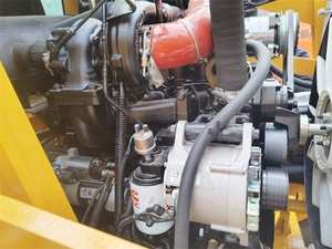 Chargeuse sur chenilles d'occasion à moteur diesel 420F 420D à prix abordable avec 2 ans de garantie - Product Image 2