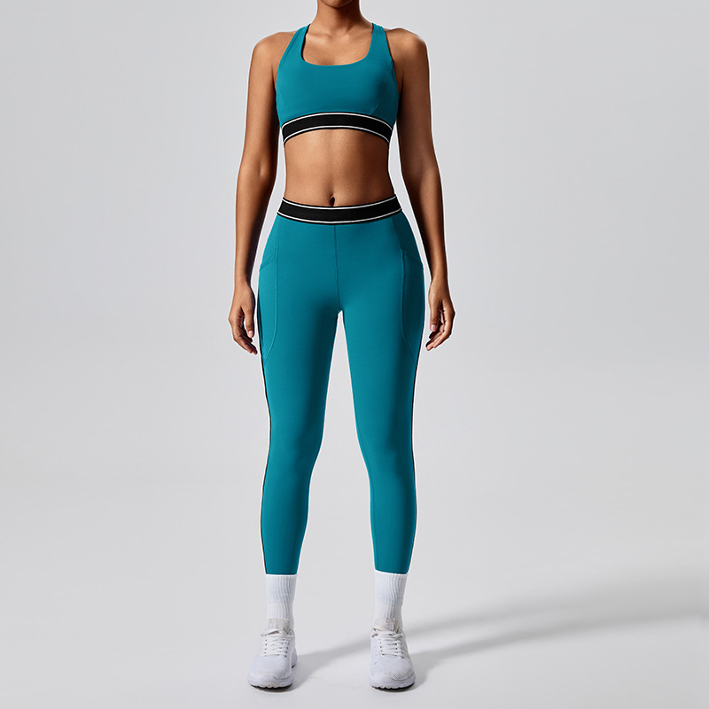 2-Piece Color-Block Activewear Set (LJ-LI-CB303): side profile showing stretch, rise and leg-opening fit