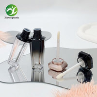 Bouteille de brillant à lèvres multicolore dégradé vide pour tube de rouge à lèvres vis personnalisable emballage de cosmétiques en gros