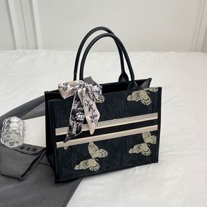 Bolso Bandolera Rosa de Alta Gama para Mujer 2025, Bolso de Mano de PVC con Cierre de Cremallera, Bolso Tote de Poliéster Estilo Extranjero a la Moda - Product Image 4