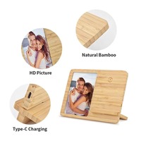Cadre photo sans fil 2 en 1 en bambou naturel, chargeur rapide 15W, support de téléphone, décoration de bureau, logo personnalisé imprimé