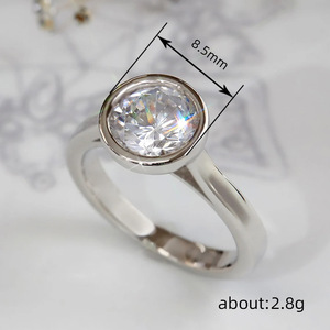 Anello con Design Geometrico Rotondo Stile Fascia Completa per Donne - Product Image 3
