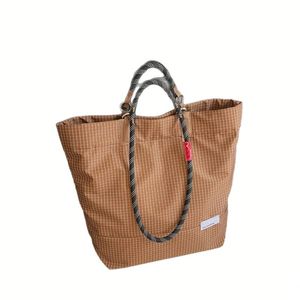 Sac fourre-tout portable en crochet pour femme motif fleur, personnalisable, vente en gros, sac à main tricoté, sacs cadeaux de remerciement - Product Image 2