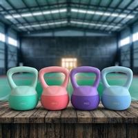 Kettlebell souple et sûre avec revêtement extérieur en PVC anti-collision, idéale pour les entraînements à domicile, pour les débutantes, le yoga et la formation.