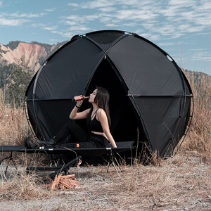 Nouvelle tente dôme Offre Spéciale en tissu noir de haute qualité pour le <span class=keywords><strong>Camping</strong></span> en plein air dôme géodésique luxe famille Glamping tente étoilée - Product Image 3