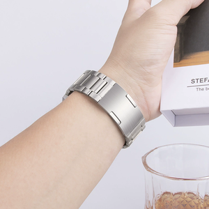 Triple Beads 22MM Tamaño Aleación de titanio Reemplace la correa para <span class=keywords><strong>Huawei</strong></span> <span class=keywords><strong>Watch</strong></span> <span class=keywords><strong>3</strong></span> <span class=keywords><strong>Pro</strong></span>, GT 2, GT3 <span class=keywords><strong>Watch</strong></span> Band - Product Image 4