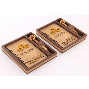 Hướng Dương Bằng Gỗ Trẻ Em Sinh Thái Thân Thiện Với Máy Tính Xách Tay Đặt Quà Tặng Tùy Chỉnh Bút Học Sinh Sổ Tay + Bút Quà Tặng Bộ - Product Image 4