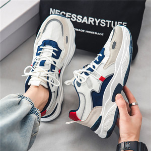 Nouvelles chaussures de sport légères et respirantes en mesh pour jeunes hommes, chaussures décontractées à la mode avec semelle épaisse en PVC, toutes saisons, chaussures pour papa, vente en gros - Product Image 1