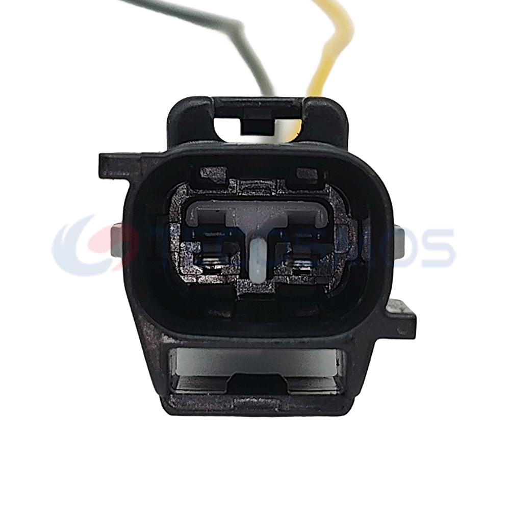 Automotive Headlight Harness Connector Plug Waterproof Shell Suitable for Toyota 2pin Male CT2-0263G