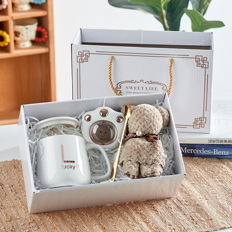 Blanco [oso de toalla + set calentador de manos]