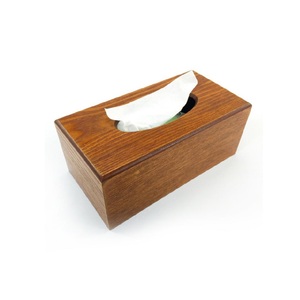 Boîte à mouchoirs décorative en bois avec grain naturel pour un intérieur luxueux et une présentation sur table - Product Image 4