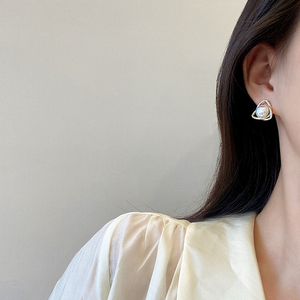 Tam giác kim cương micro-inset bông tai kim cương nữ Net đỏ với cùng một siêu <span class=keywords><strong>Flash</strong></span> thiết kế ngọc trai Stud Bông tai - Product Image 5