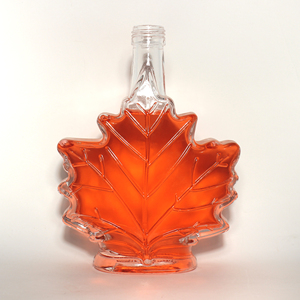 Vente en gros Échantillon gratuit de bouteilles de spiritueux en forme de feuille d'érable Bouteille en verre d'alcool 50ml 100ml 500ml directement fournie par le fabricant - Product Image 6