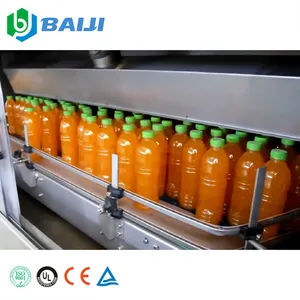 Ligne de production entièrement automatique de l'usine d'embouteillage de jus de fruits boisson bouteille en plastique jus remplissage à chaud machine de capsulage