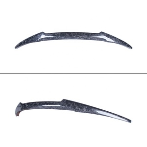 Aileron arrière en fibre de carbone forgée style M4 non perforé pour BMW Série 1 E82 Coupé Berline 2007-2013 - Product Image 4