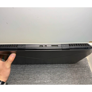 Ordinateur portable de jeu 17 R2, 95% neuf, original, avec processeur I7-4720HQ, carte graphique GTX880M (4G), 16 Go de RAM, 512 Go de SSD, best-seller 2025, nouveau modèle, processeur Core I7 I5 I9 - Product Image 5