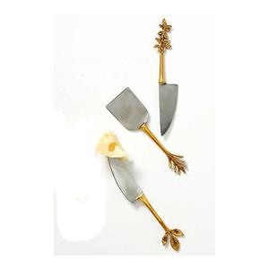 Ensembles de fromage à manche en brindille dorée de différentes conceptions dans une boîte-cadeau Ensemble de fromage royal créatif en acier inoxydable à lame argentée - Product Image 5