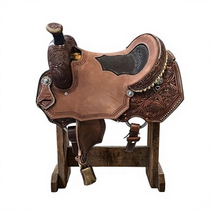 BS International - Silla de Montar Inglesa de Cuero Genuino de Búfalo y Madera Sostenible Europea para Carreras Ecuestres, con Brida y Alfombrillas para Caballo - Product Image 1