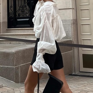 Blusa de moda para mujer con cuello solapa, manga larga abullonada y estilo holgado, color dulce y fresco - Product Image 2