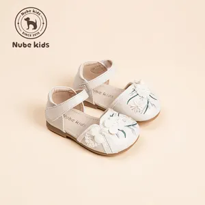 Новый дизайн, обувь принцессы, изящная и маленькая национальная индивидуальная вышитая обувь для маленьких девочек, сандалии для малышей