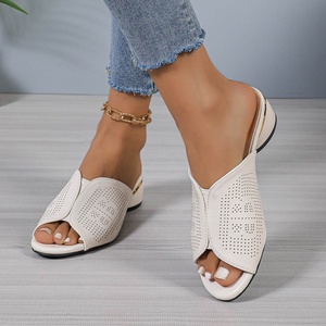 Tongs pour femmes 2026 – Nouvelle collection été/hiver – Style sexy et tendance à talon compensé épais, bout carré, en soie, style bouche de poisson - Product Image 4