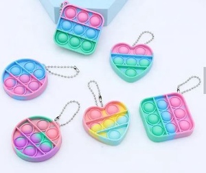 Fidget multicolor Mini square Push <span class=keywords><strong>It</strong></span> Bubble Office Desk Toy Mini portachiavi in Silicone - Product Image 6