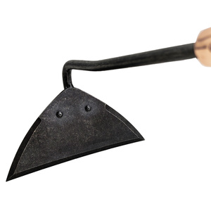 VERTAK - Azada Triangular Pequeña <span class=keywords><strong>de</strong></span> Mano para Jardín, Herramienta Multiusos para Jardineros con Mango <span class=keywords><strong>de</strong></span> Madera - Product Image 2