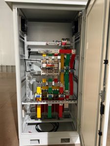 Boîte <span class=keywords><strong>de</strong></span> distribution métallique triphasée avec disjoncteur 100A 50Hz - Product Image 4