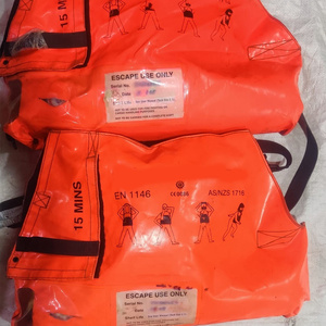 Dispositif respiratoire d'évacuation d'urgence EEBD avec capuche Nomex et matériaux ignifuges conçus pour une protection accrue - Product Image 3