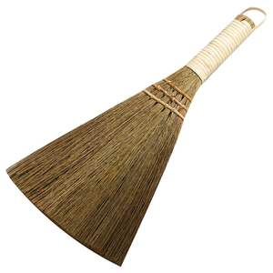 Buena escoba hecha a mano Mini suave con mango sólido Naturaleza retro Sin electricidad estática Escoba de barrido Sofá, coche, esquina y más - Product Image 1