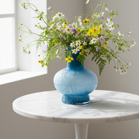 Vase en verre soufflé artisanal, forme bombée, bord évasé, mosaïque confettis, effets ombrés, centre de table de mariage, décoration intérieure