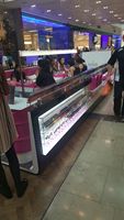 M2 Display Store Design Cosmétiques Vitrine Manucure Table Comptoir Salon Kiosque Nail Shop Design Nail Shopping Mall Kiosk