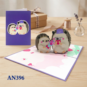 Carte pop-up 3D personnalisée faite à la main, motif famille de hérissons, artisanat en papier, best-seller du Vietnam, pour la Saint-Valentin, la fête des mères, ou comme carte de vœux florale. - Product Image 6