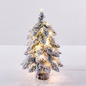 Vente en gros de mini sapins de Noël artificiels floqués petits sapins de Noël en PVC pour la décoration de Noël et de la maison - Product Image 5