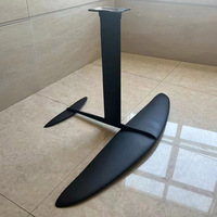 Sports de surf sur l'eau fibre de carbone F18 grande lame 2600 m² mât en aluminium fuselage surboard wingfoil dock start foil hydrofoil
